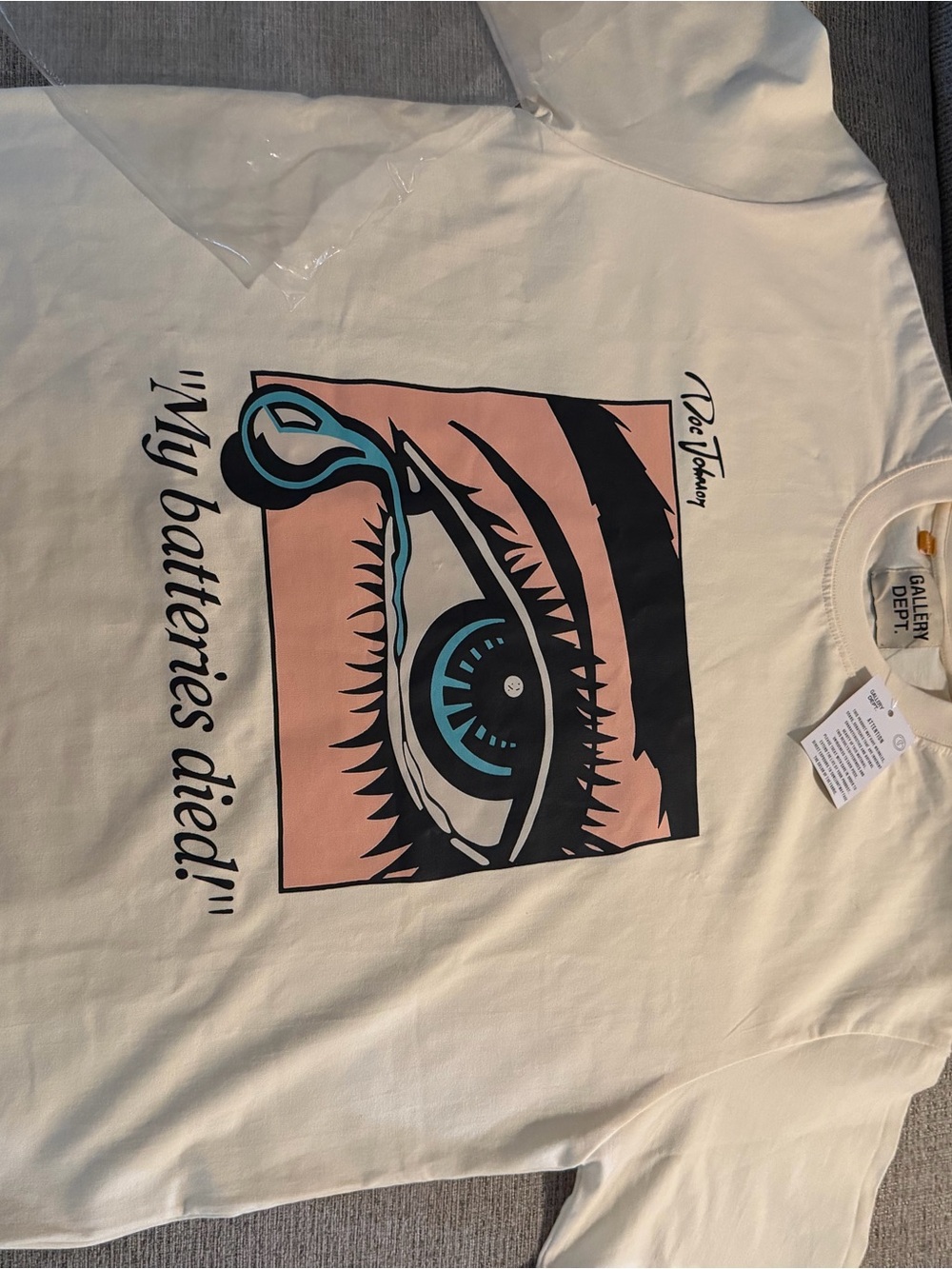 Gallery Dept Cream Short-Sleeve Tee with Eye Graphic and Teal Accents